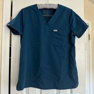 Figs Catarina scrub top